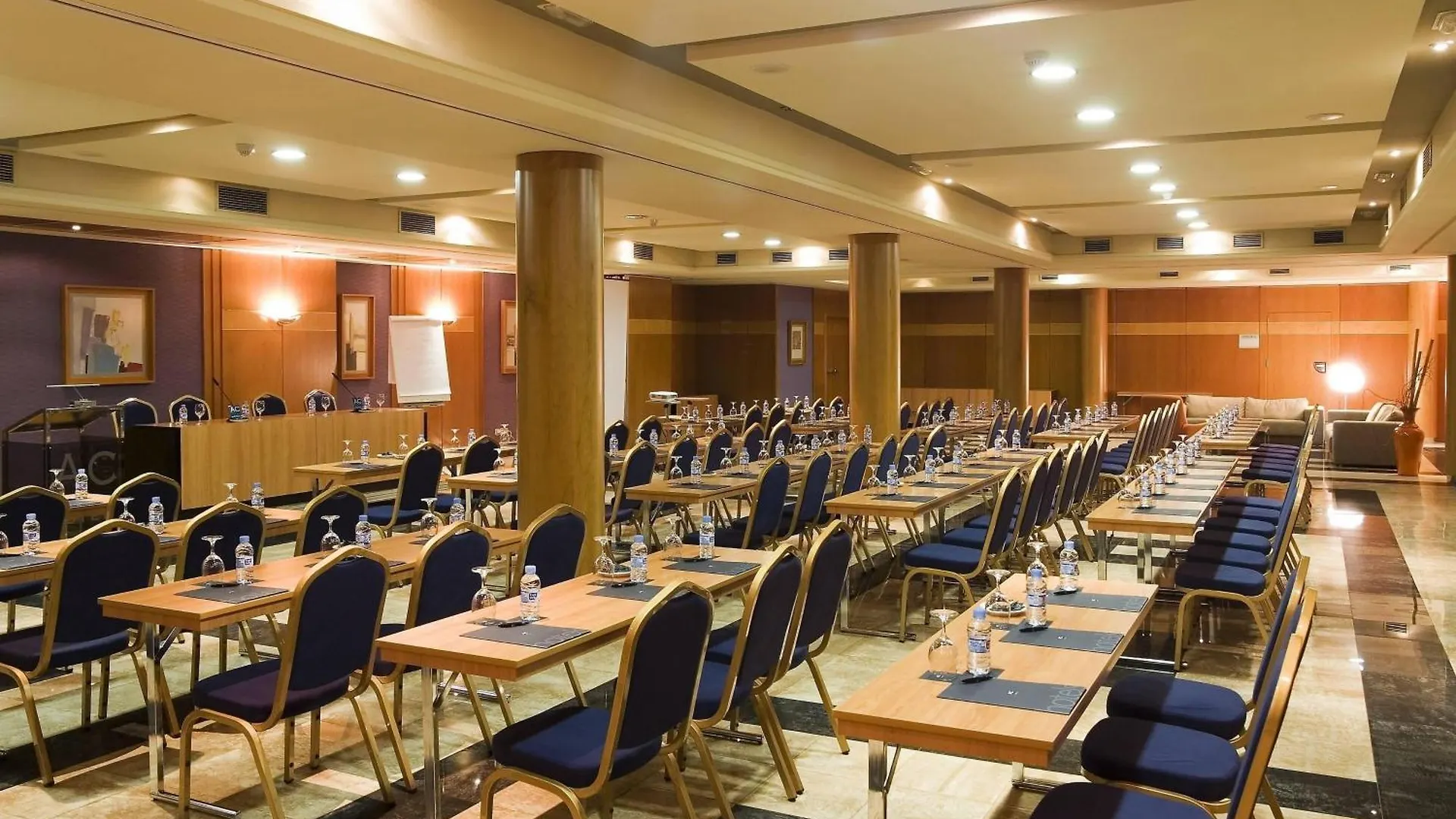 Exe Almeria Centro Hotell